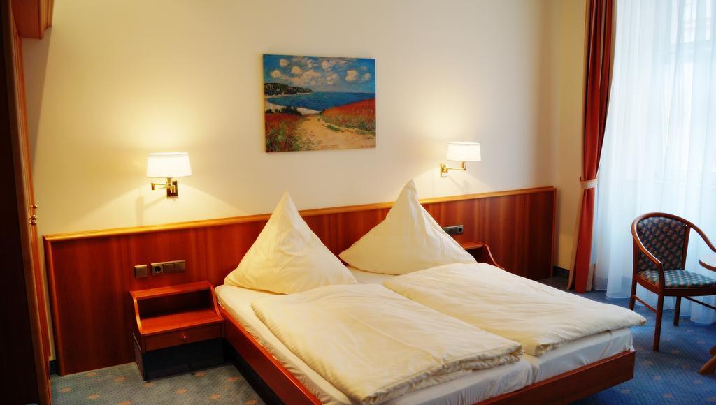 Hotel Goldener Loewe Waldheim Pokoj fotografie